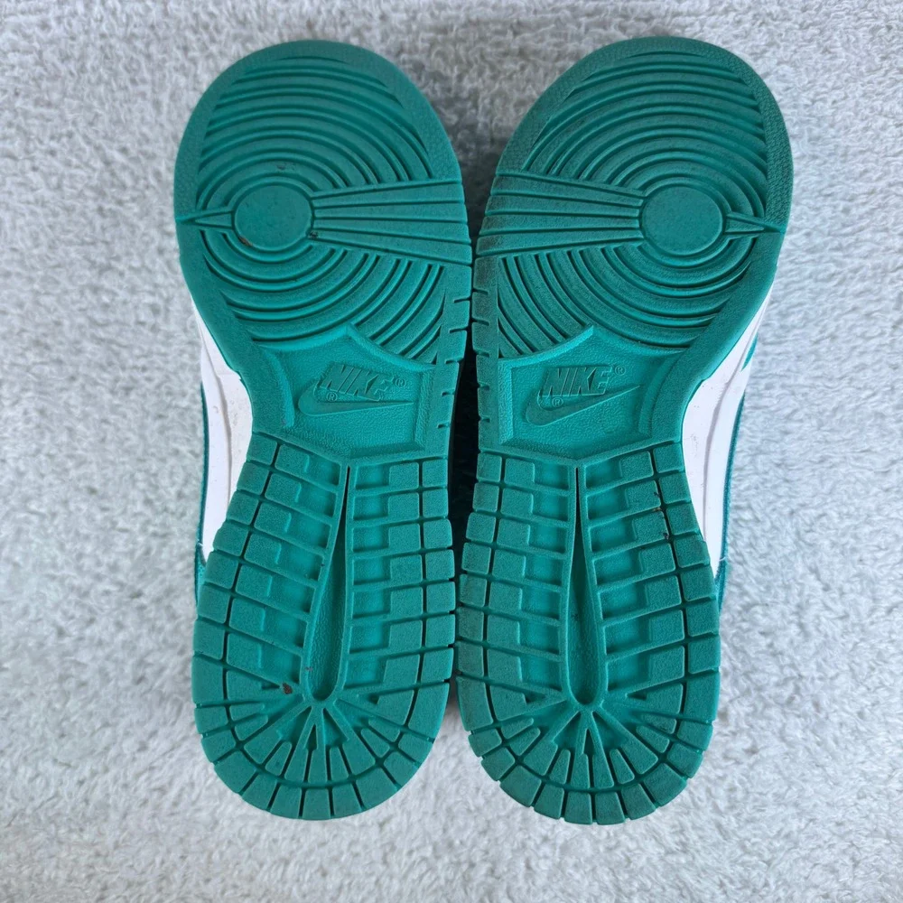 Nike Dunk Low Shoes Mens Size 9 Green White Clear Jade Sneakers Shoes Clean